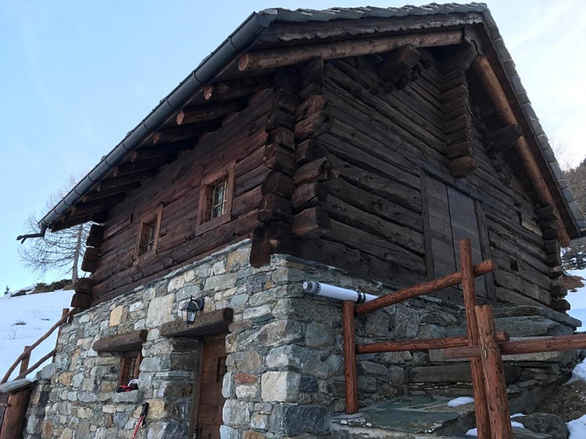 Вилла Baite Cialvrina Грессоне-Сен-Жан Экстерьер фото